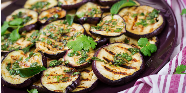 Berenjena a la parrilla con salsa balsámica La Caja Saludable