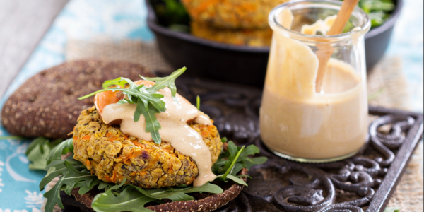 Hamburguesa vegana de boniato La Caja Saludable