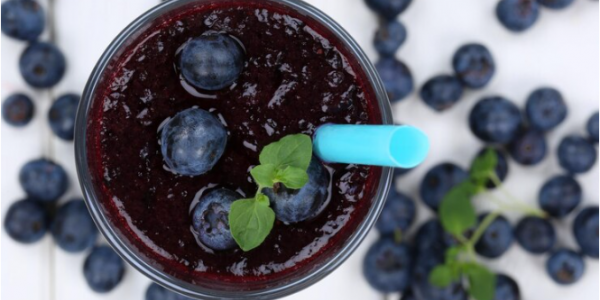 Batido de arándanos y plátano La Caja Saludable